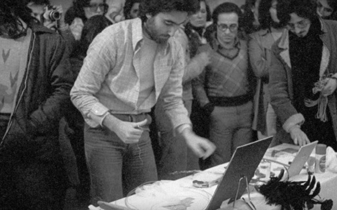 Μαρίνα Αμπράμοβιτς, τραπέζι